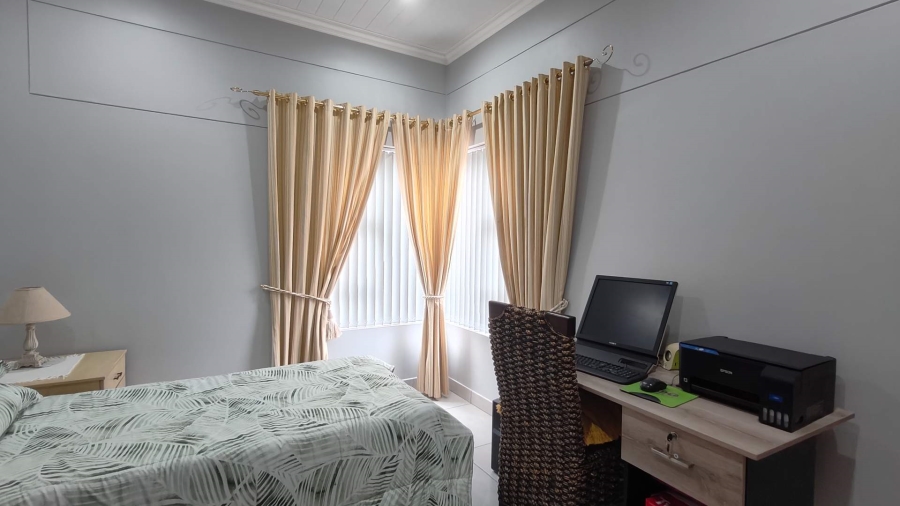3 Bedroom Property for Sale in Hartenbos Heuwels Western Cape